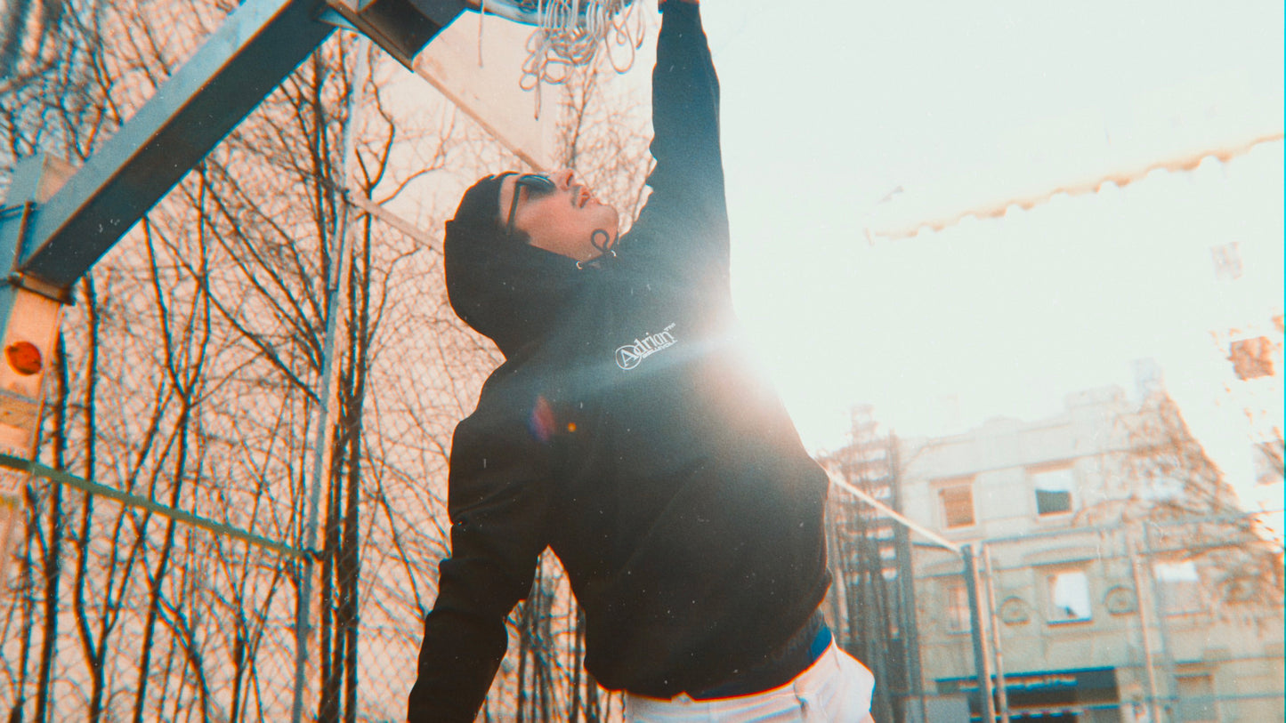 Adrian Sellevoll | Hoodie| Sort/Hvit